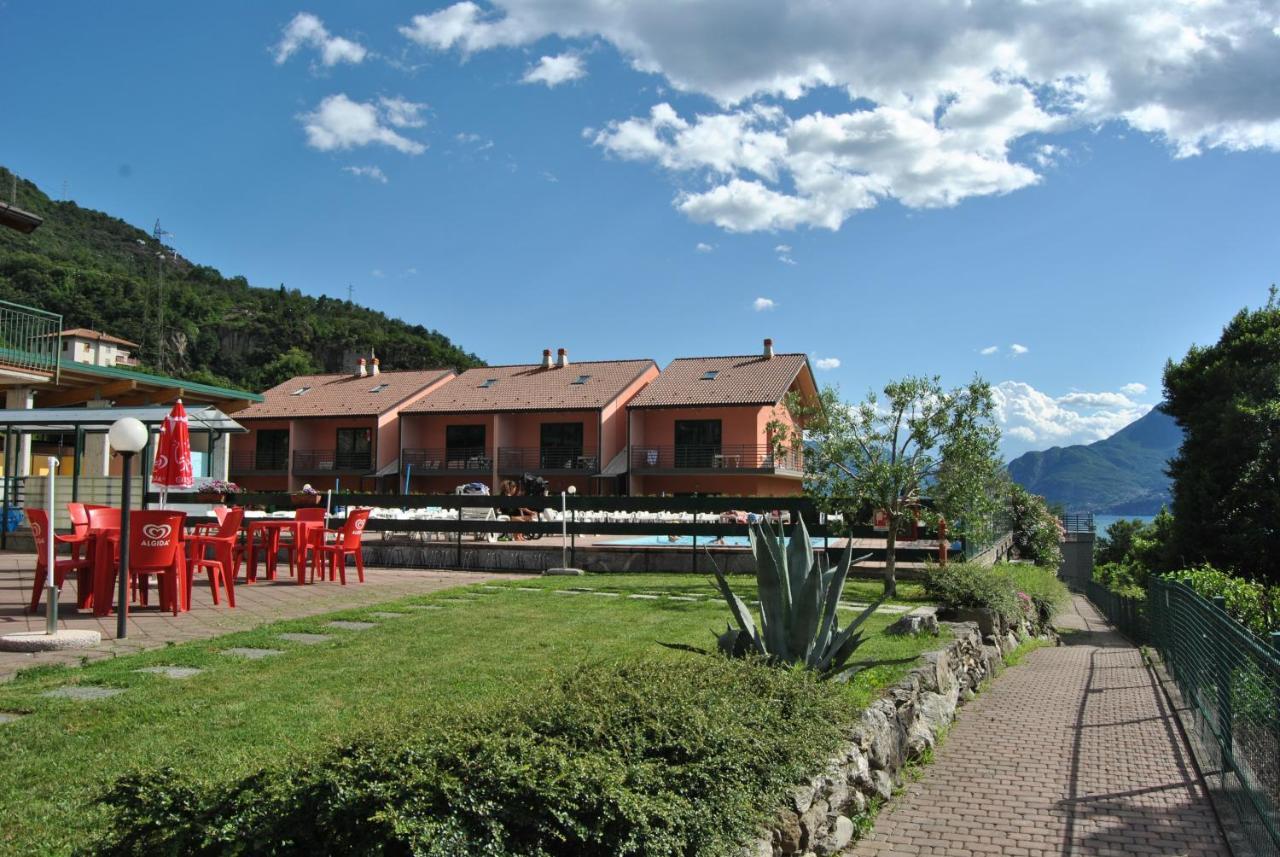 Residence Oasi Del Viandante Lake Como Exteriör bild